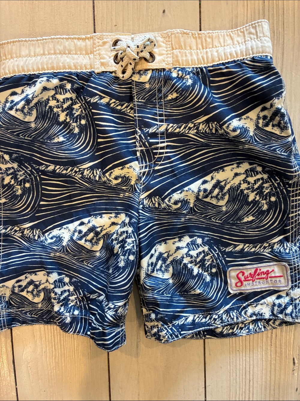 GAP Boys' Navy and Cream Wave-Print Swim Trunks